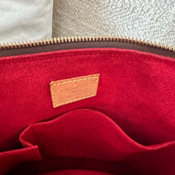 Authentic Louis Vuitton Handbag with red velvet lining. - Picture 3 of 6